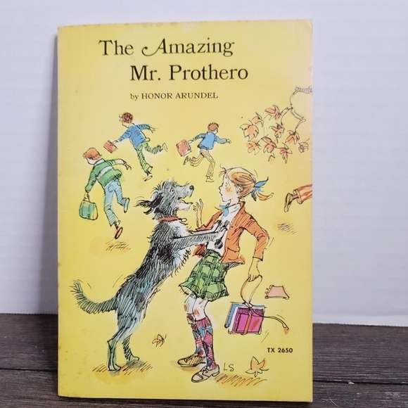 Vintage 70s Scholastic Paperback The Amazing Mr. Prothero by Honor Arundel - Picture 1 of 13